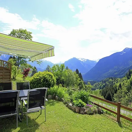 Spacious With Garden In Bürserberg